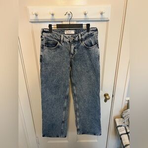 Hollister Low-Rise Baggy Jeans - Size 4 Long